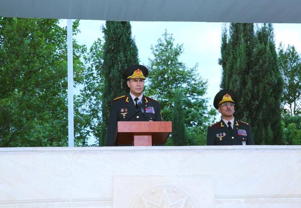 Vilayət Eyvazov baş idarə və xidmət rəislərinə tapşırıqlar verdi