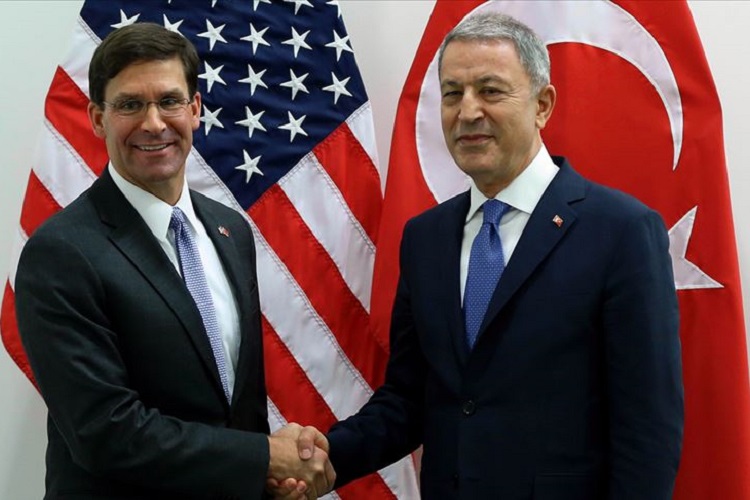 Hulusi Akar amerikalı həmkarı ilə 