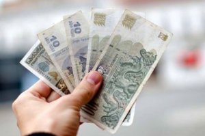 Gürcüstanda dolların məzənnəsi 3 lariyə yaxınlaşdı