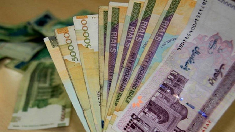 İran milli valyutadan 4 sıfırı atmağa qərar verdi  