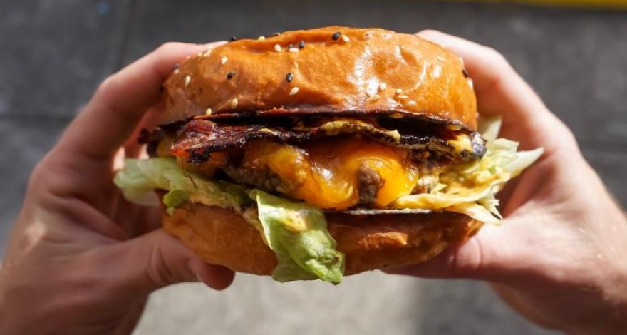 Azərbaycanda insanları ölümə aparan “fast food” PROBLEMİ