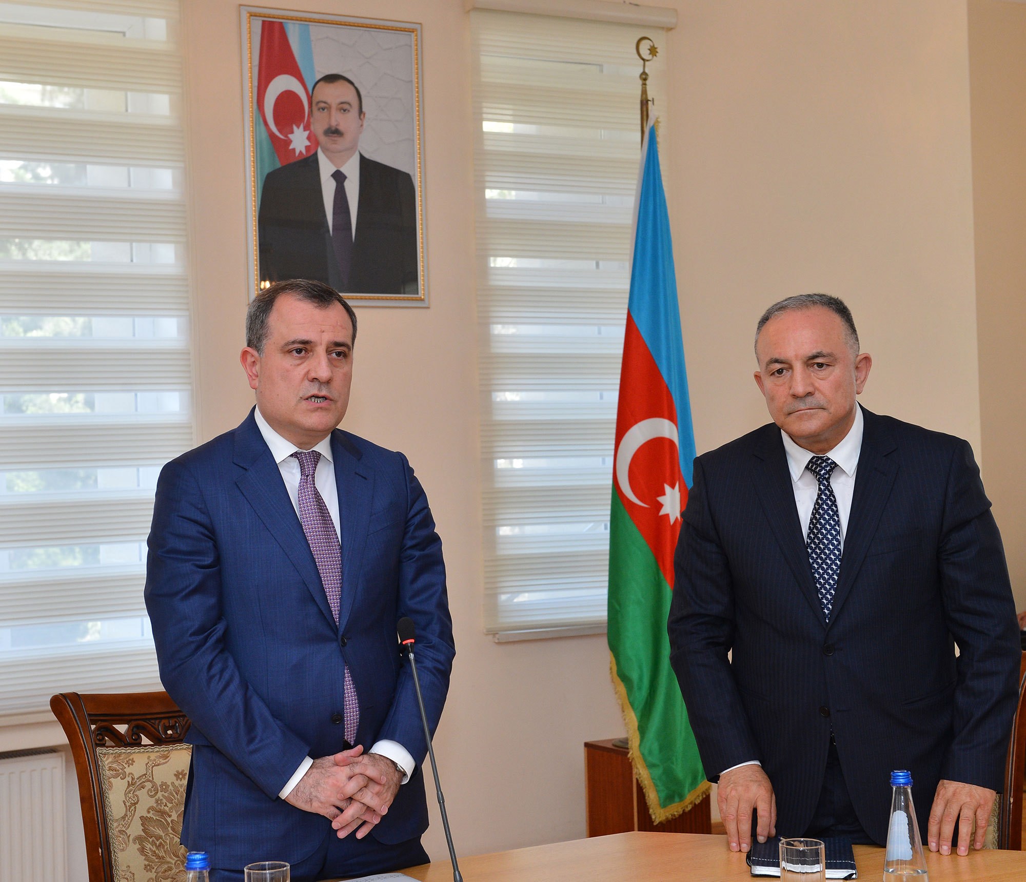 Ceyhun Bayramov yeni rektoru kollektivə təqdim etdi