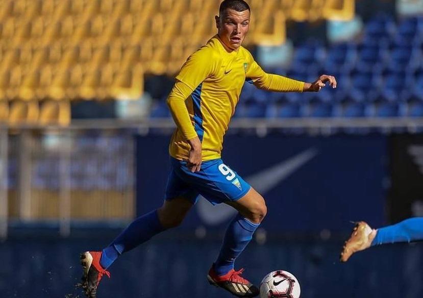 İngiltərə klubu millimizin futbolçusunu transfer etdi