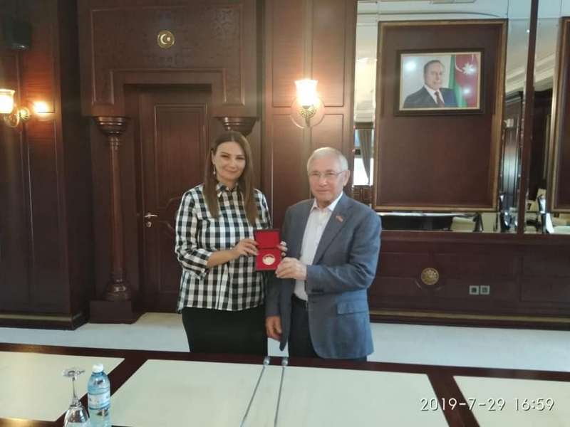 Qənirə Paşayevaya Tatarıstan Dövlət Şurasının yubiley medalı verildi