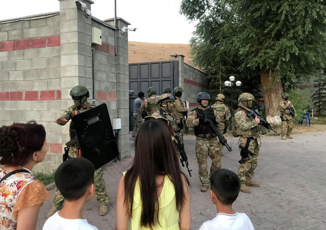 Atambayevin malikanəsi xüsusi təyinatlılarla döyüşdən sonra - VİDEO