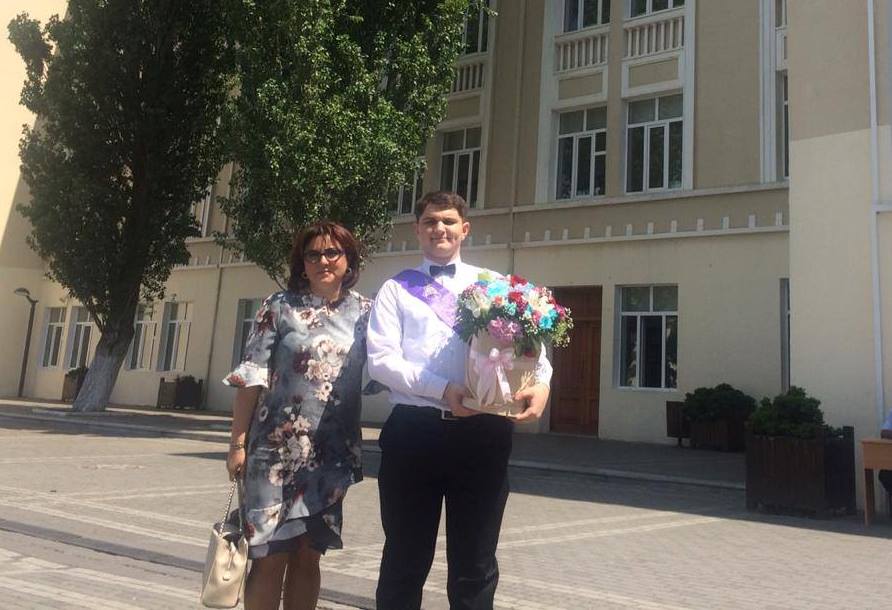 Aprel şəhidinin oğlu hərbi həkim işi ixtisasını qazandı - FOTO