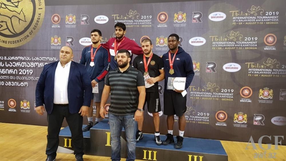 Azərbaycan güləşçiləri daha 5 medal qazandı