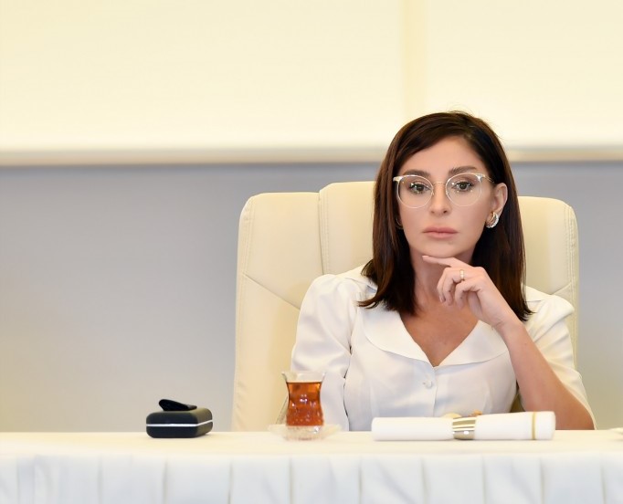 “Allah dualarınızı qəbul etsin!” - Mehriban Əliyevadan xalqa TƏBRİK