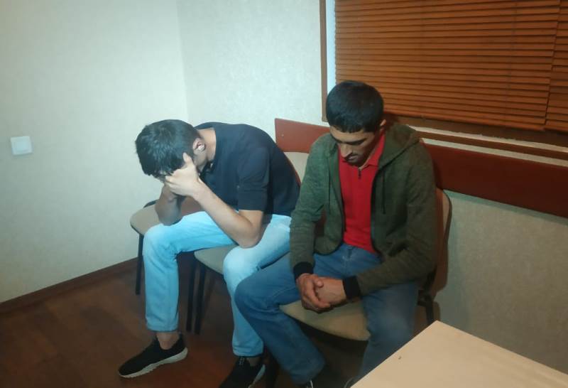 Ev sahiblərini döyüb, pullarını aparan şəxslər tutuldu - FOTO 