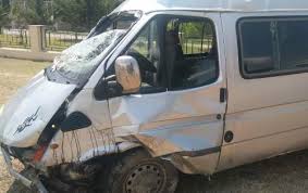 Qusarda mikroavtobus qəzaya uğradı: yaralılar var
