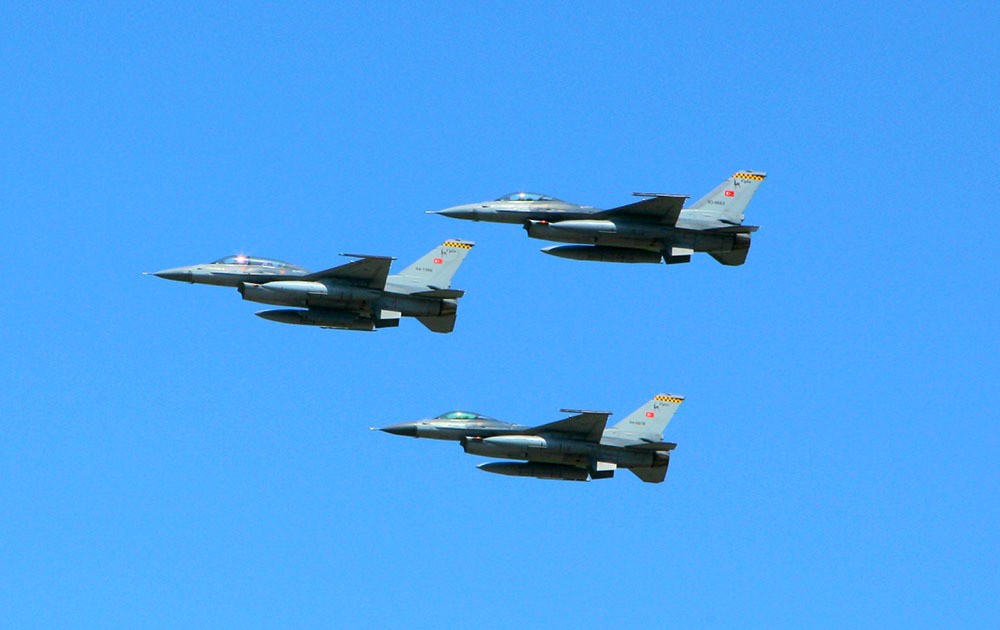 F-16 təyyarələri “TurAz Qartalı-2019”a qatılmaq üçün Azərbaycana gəlib - VİDEO