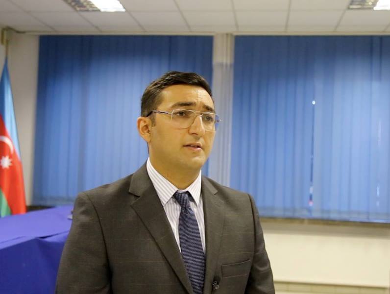 “Onu xilasedicilərə verəndə hələ xırıldayırdı” - Diaspor nümayəndəsi Bakı bulvarındakı olaydan DANIŞDI