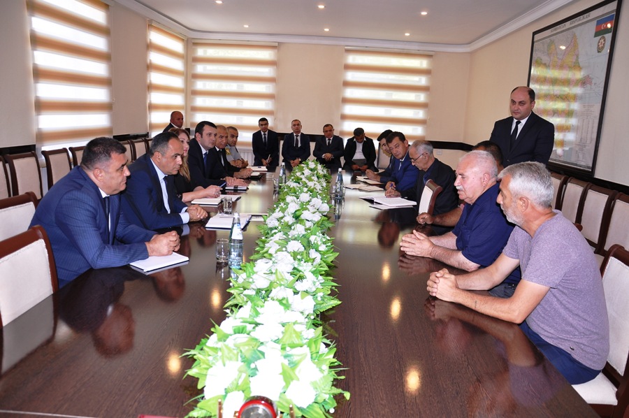 Goranboyun başçısı vətəndaşları dinlədi