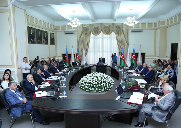 “AMEA-nın 2020-2025-ci illər üçün Milli İnkişaf Proqramı” hazırlanacaq - Akif Əlizadə
