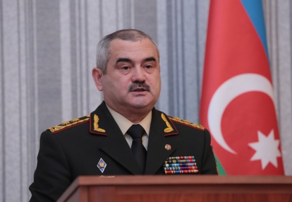 General müşavirə keçirdi