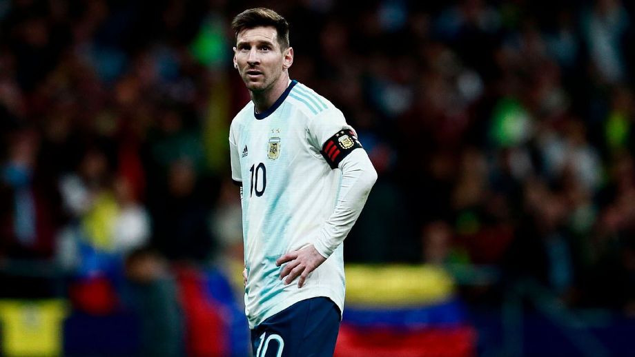 Messi 1 ay yaşıl meydana çıxmayacaq