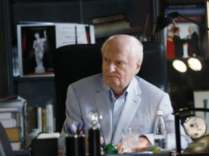 Rusiyanın tanınmış rejissoru Mark Zaxarov öldü