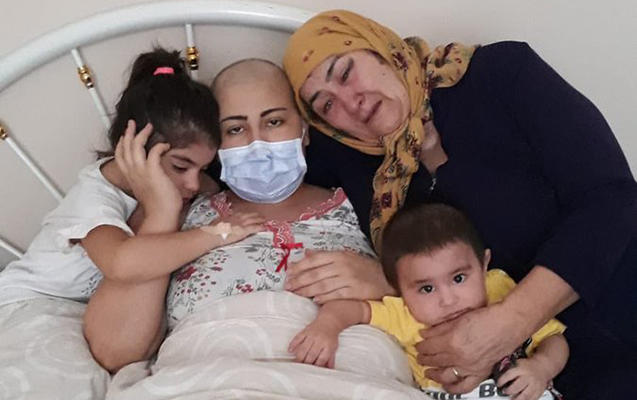 Tanınmış rok ifaçısı xərçəngdən əziyyət çəkən azərbaycanlıdan yazdı - FOTO