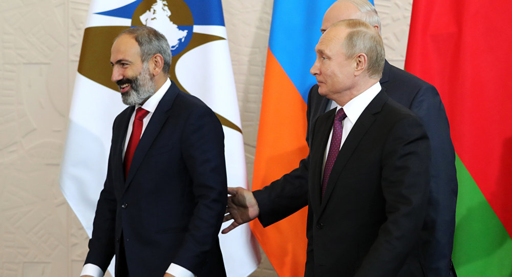 Putinin Ermənistan səfəri və ya Moskva ilə Yerevan arasında ÜÇ PROBLEM