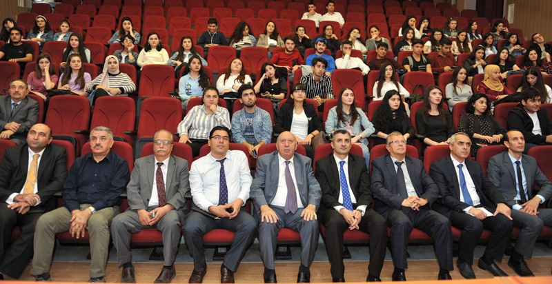 Bakı Mühəndislik Universitetinin tələbələri hesabat verdi