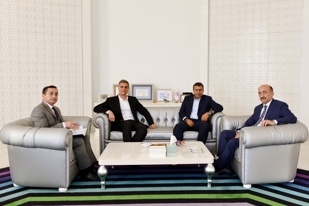 Əbülfəs Qarayev Türkiyənin tanınmış rəssamını qəbul edib