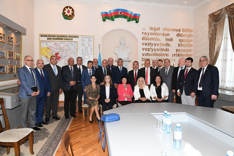 Rövşən Rzayev İsrail nümayəndə heyəti ilə görüşüb