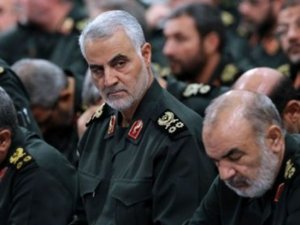 İranda əfsanəvi generalı öldürmək istədilər - 500 kq partlayıcı maddə ilə...