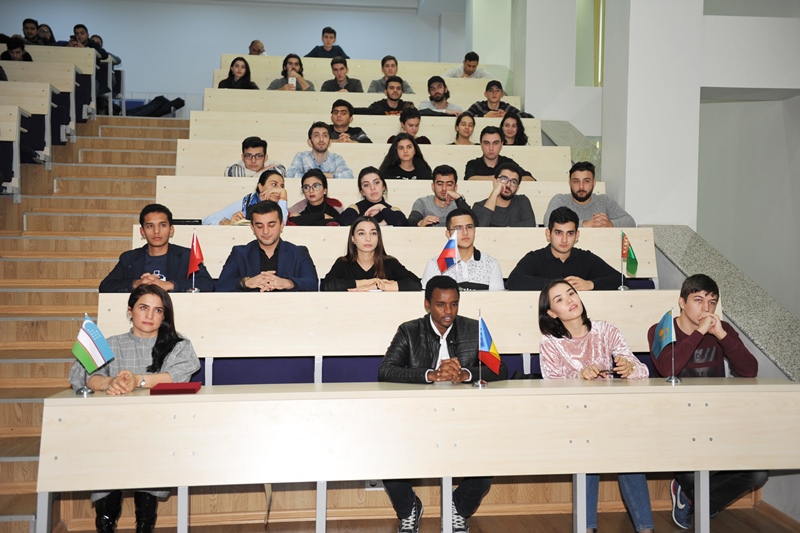 Bakı Mühəndislik Universitetində 21 ölkədən tələbə oxuyur 