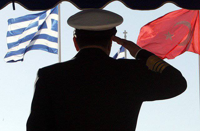 NATO daxilində GƏRGİNLİK - Yunanıstan Türkiyəyə qarşı Trampdan dəstək istəyir