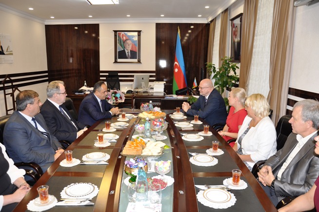 Goranboyu Latviya ilə nə birləşdirir?