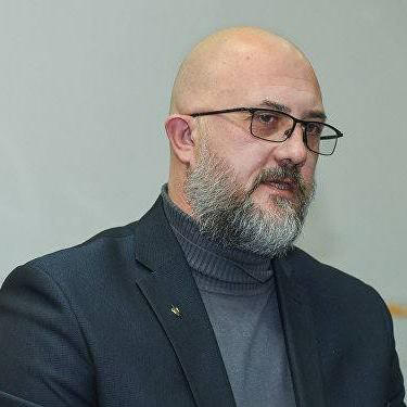 “Moskva Ermənistanın yeni hakimiyyətini ağıllandırmağa çalışır” - Rusiyalı ekspert