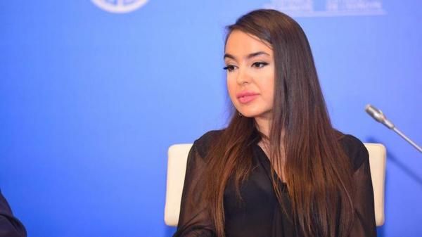 Leyla Əliyevanın “Sanki bir alovsan” adlı şeirlər toplusu Ankarada nəşr olunub