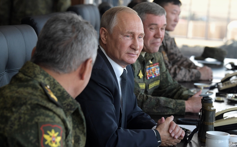 Putin şəxsən “İsgəndər” raketlərinin sınağını keçirdi