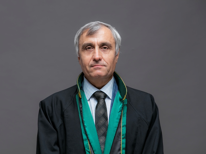 İnzibati  xətasız  maliyyə  sabitliyi 