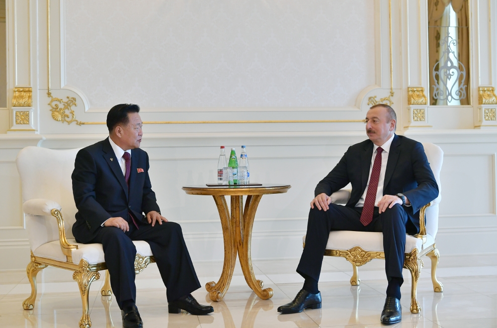 İlham Əliyev Çoe Ryonq Haeni qəbul edib