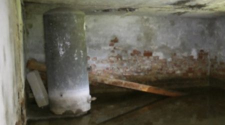 Bakıda 30 yaşlı kişi zirzəmidə qətlə yetirildi