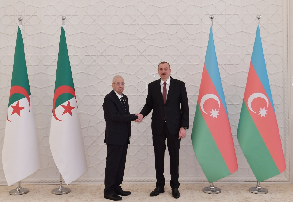 Azərbaycan Prezidenti Əlcəzairli həmkarı ilə görüşdü - FOTO, YENİLƏNİB