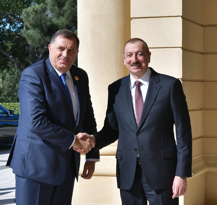 İlham Əliyev Milorad Dodiklə görüşdü