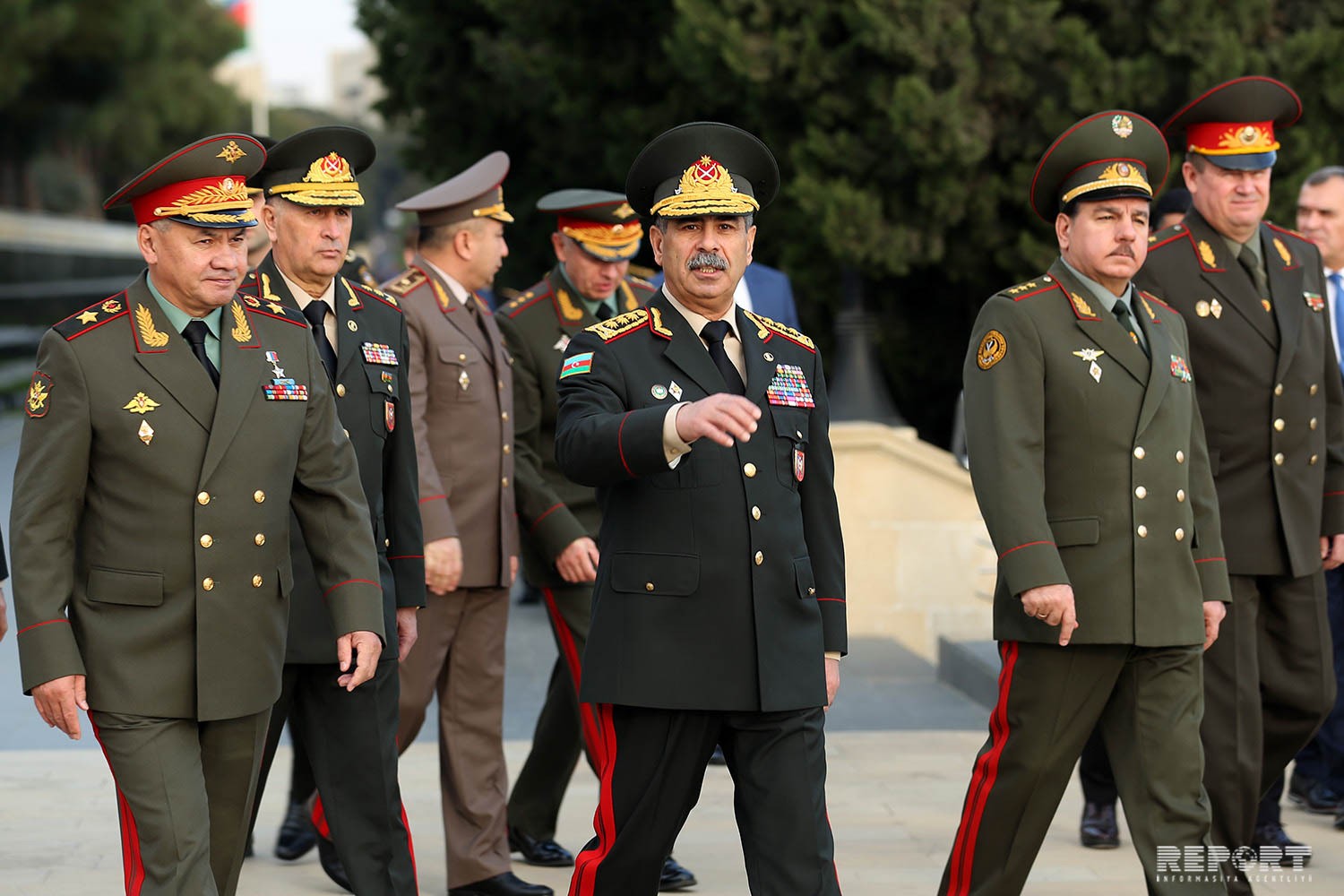 MDB ölkələrinin Müdafiə nazirləri Bakıya toplaşıb