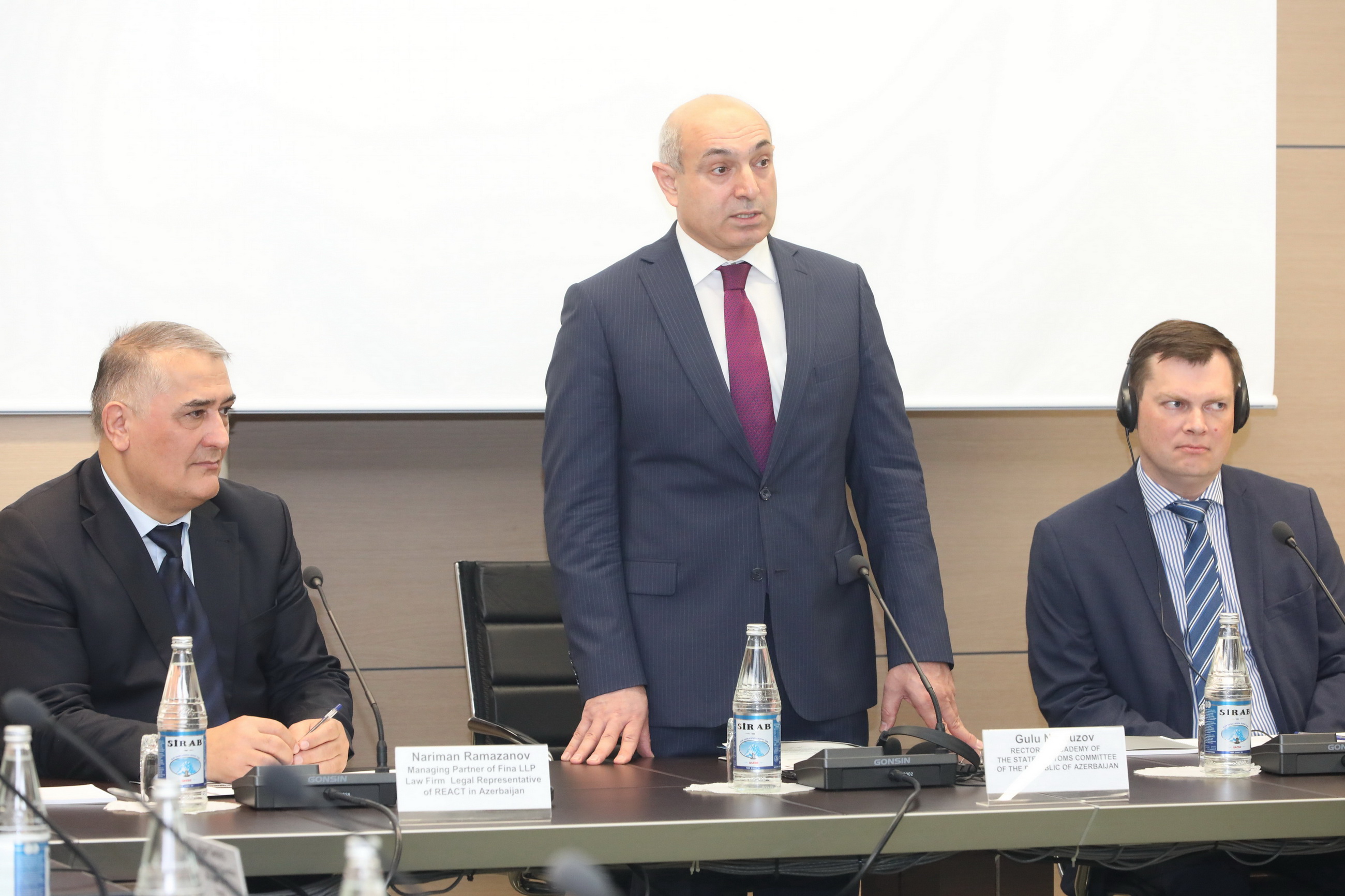 “Gömrük xidməti saxta məhsullara qarşı ciddi mübarizə aparır” - Qulu Novruzov