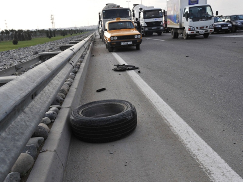 Azərbaycanda “yol terroru”: 8 ölü, 3 yaralı
