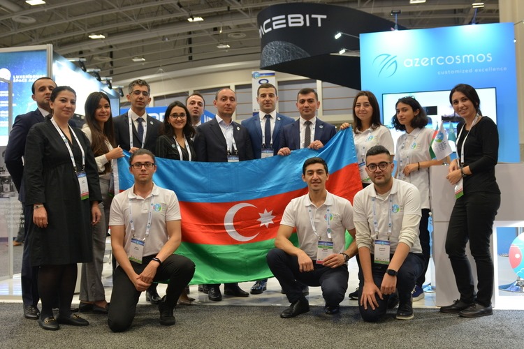 Azərbaycanlı tələbə Beynəlxalq Astronavtika Konqresində iştirak edib