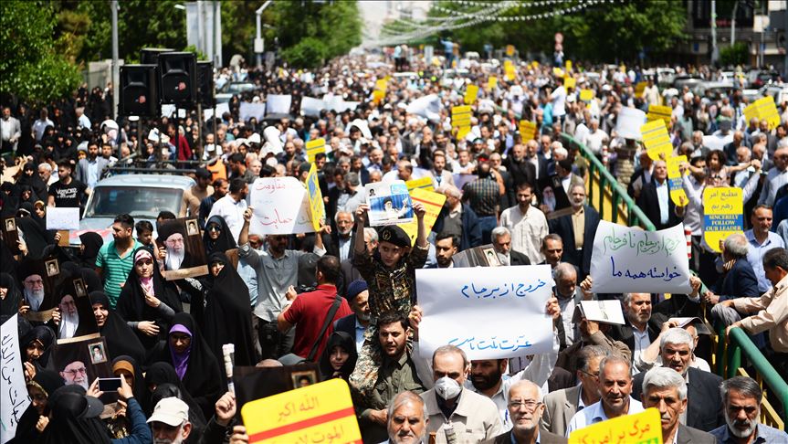 Benzinin doğurduğu alov: İran etirazların öhdəsindən gələ biləcək? 