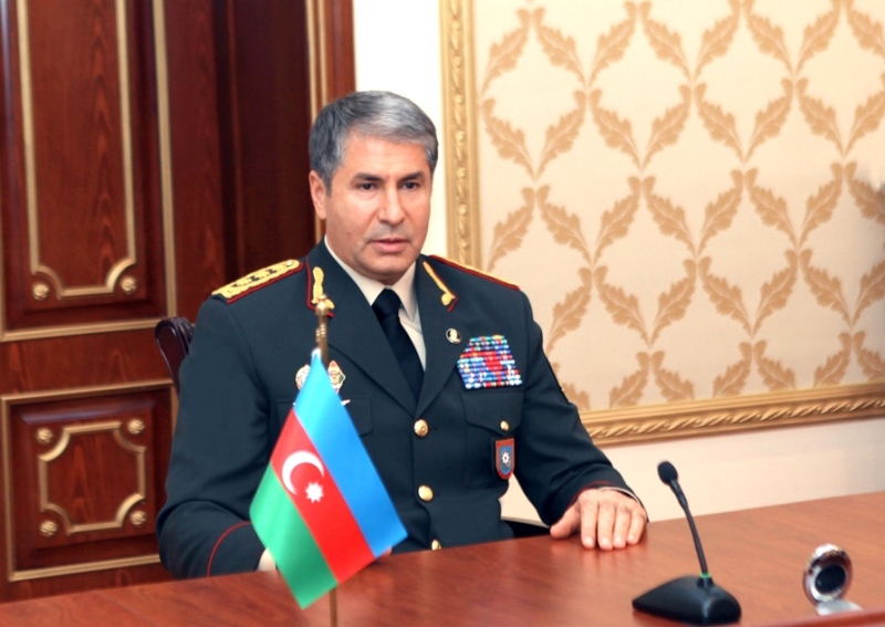 Daxili İşlər naziri yeni rəisi şəxsi heyətə TƏQDİM ETDİ