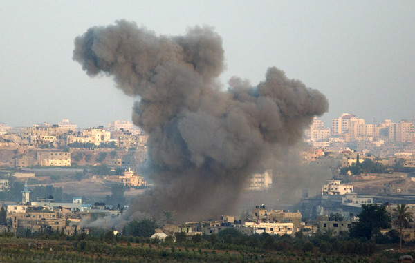 İsrail Suriyada 20-dən artıq hədəfi vurdu