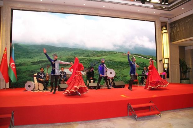 Heydər Əliyev Fondunun dəstəyi ilə Pekində “Azərbaycan musiqi gecəsi” keçirilib - FOTO
