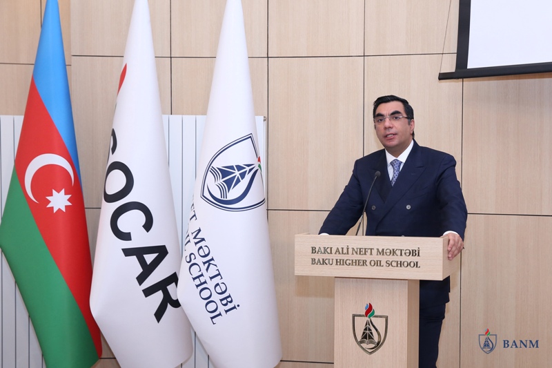 Bakı Ali Neft Məktəbində Məzun günü keçirilib