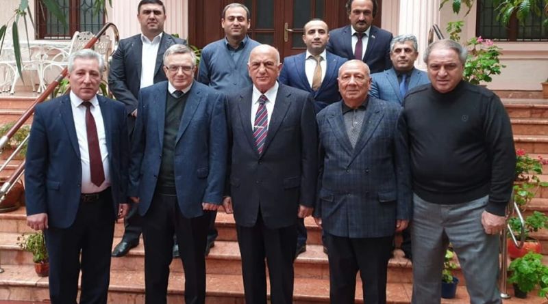 Əli İnsanovun partiyasının adı plagiat imiş - FOTO