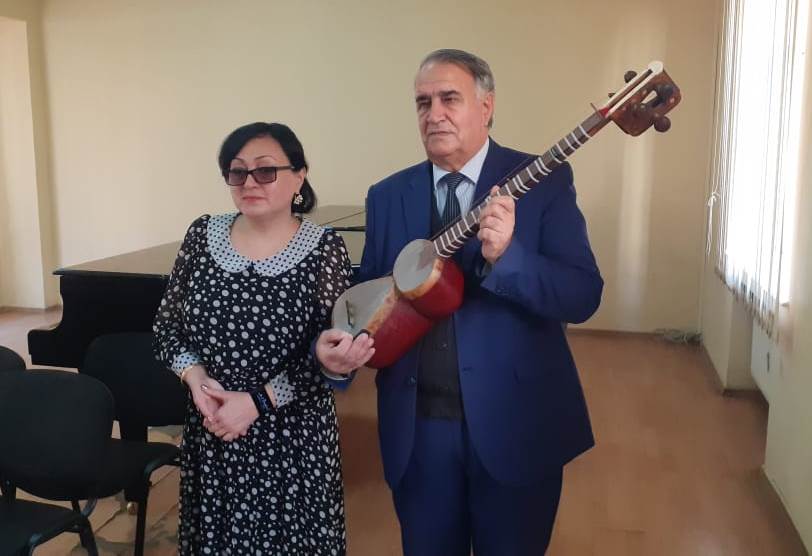 Rəsulzadənin TARI: “Bu tar atamla birlikdə sürgün həyatı yaşayıb”        