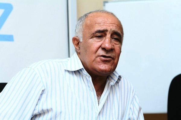 “Cümşüd Nuriyev saxta veteran vəsiqəsi gəzdirir” - Qarabağ Qazisi  